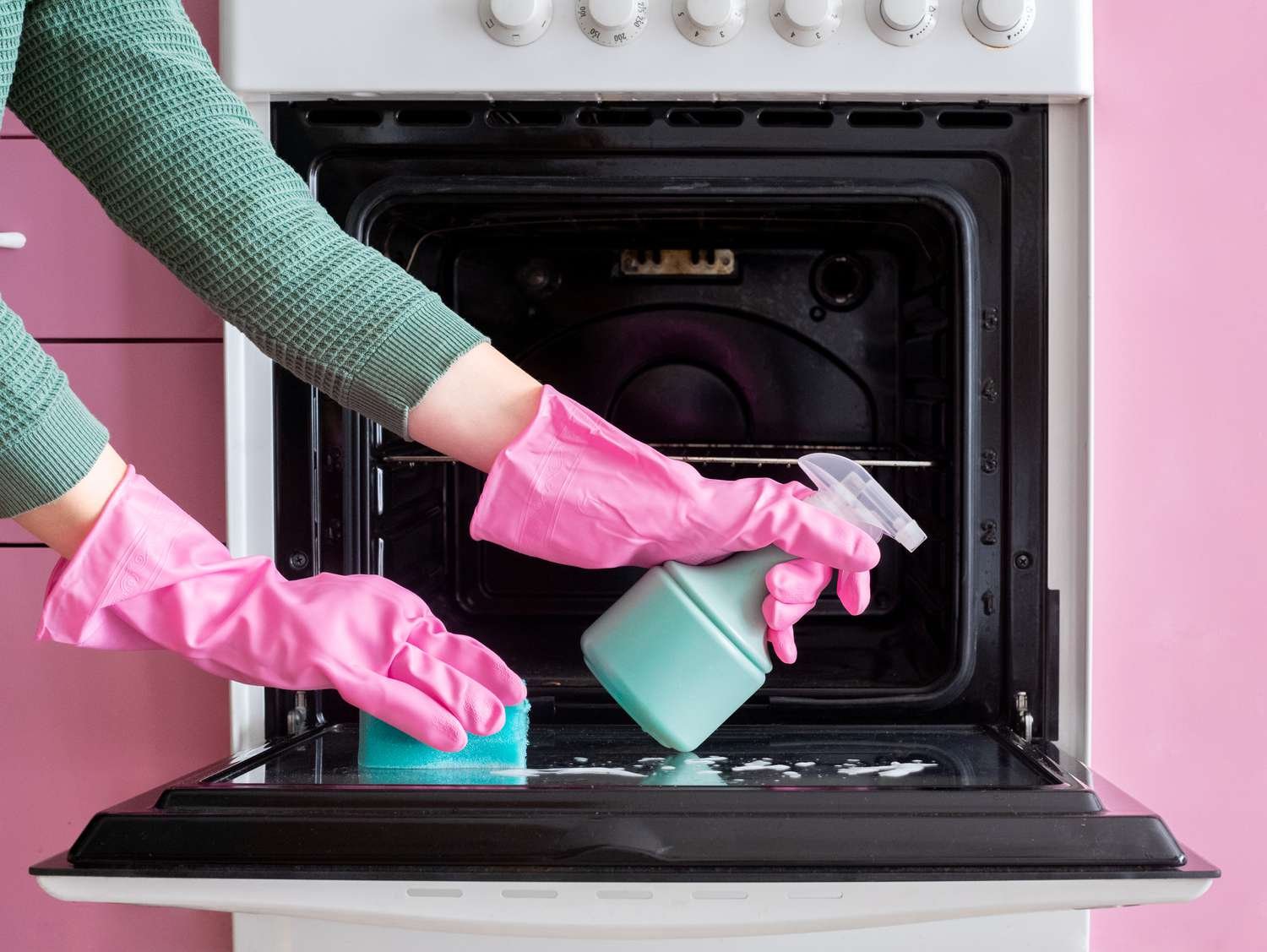 10 Simple Tricks for Cleaning Kitchen Appliances