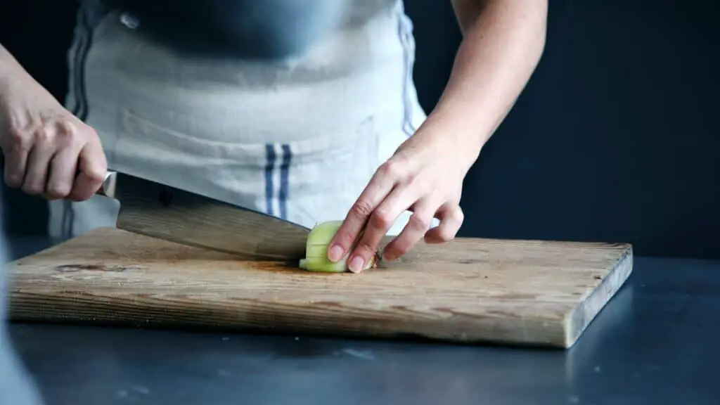 Money-Saving Tips with Knife Skills: Enhancing Flavor and Efficiency