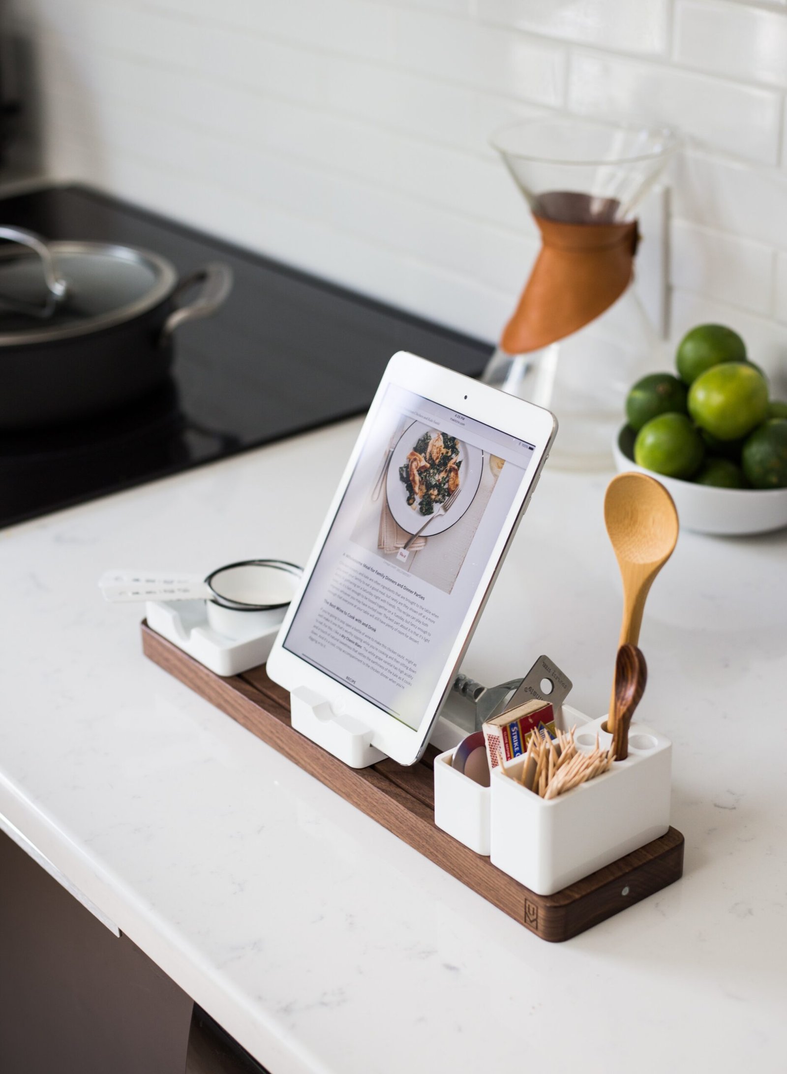 Tasty and Simple Tricks for Cleaning Kitchen Appliances